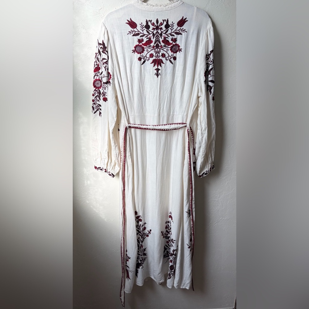 Sundance White Burgundy Embroidered Maxi Dress Tie Waist Boho Cottagecore XL - Picture 14 of 16